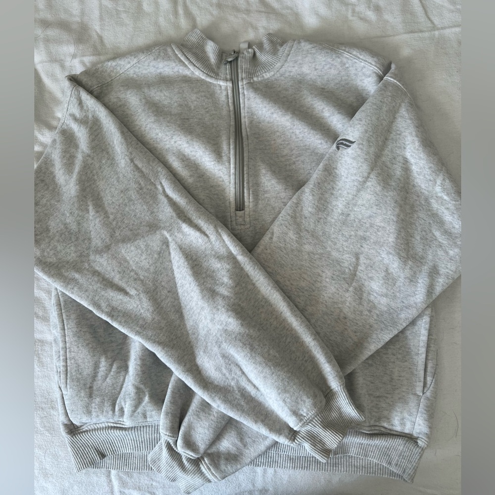 Fabletics quarter zip go to sweatshirt grey small